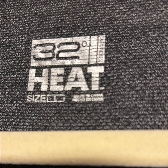 32 Degrees Gray Long Sleeve Tee Soft Heathered Fabric …Heat - Picture 2 of 7